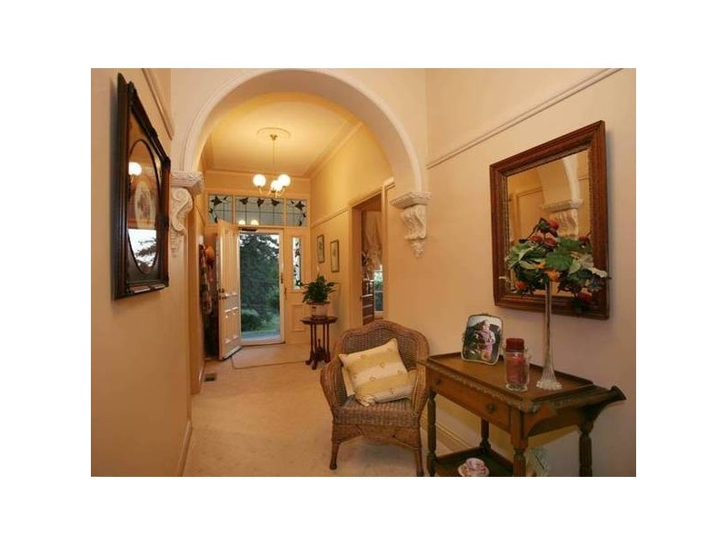 38 King Road, Harkaway VIC 3806