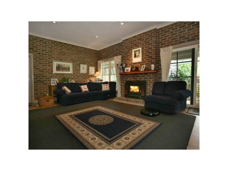 38 King Road, Harkaway VIC 3806