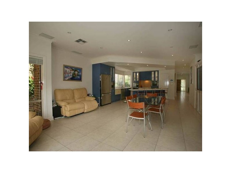 13a Wilson Street, Berwick VIC 3806