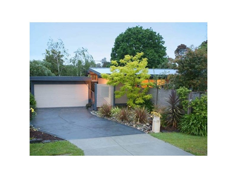 10 Neill Street, Berwick VIC 3806