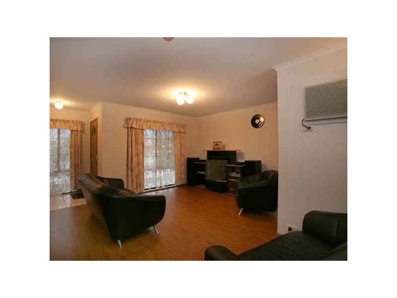 32 Insignia Crescent, Berwick VIC 3806