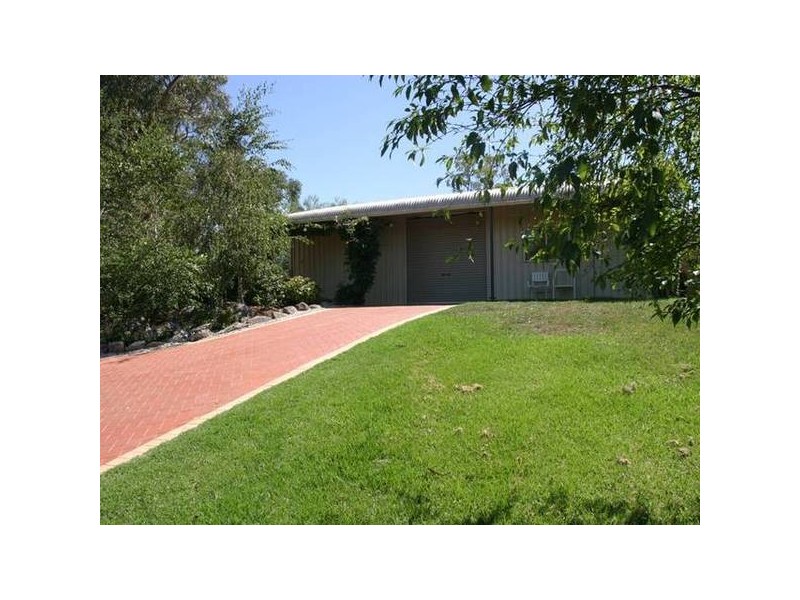 576 Salisbury Road, Beaconsfield Upper VIC 3808