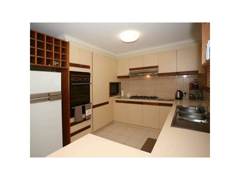 15 Bournevale Drive, Berwick VIC 3806