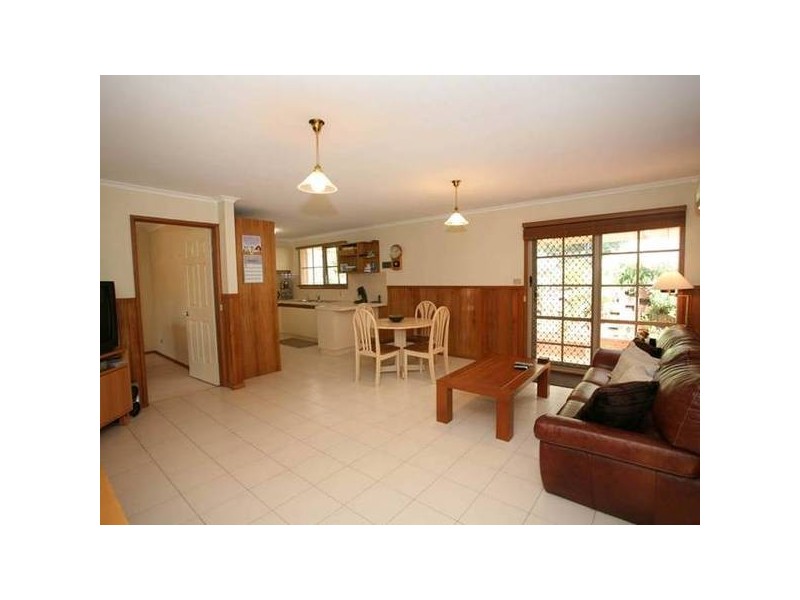 15 Bournevale Drive, Berwick VIC 3806