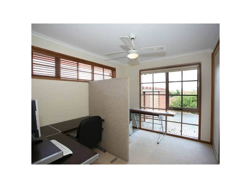 15 Bournevale Drive, Berwick VIC 3806