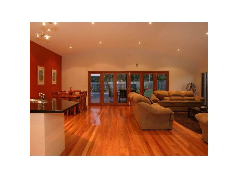 14 Whitaker Place, Beaconsfield VIC 3807