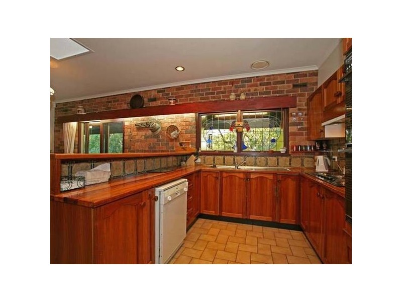 29 Sugarloaf Road, Beaconsfield Upper VIC 3808