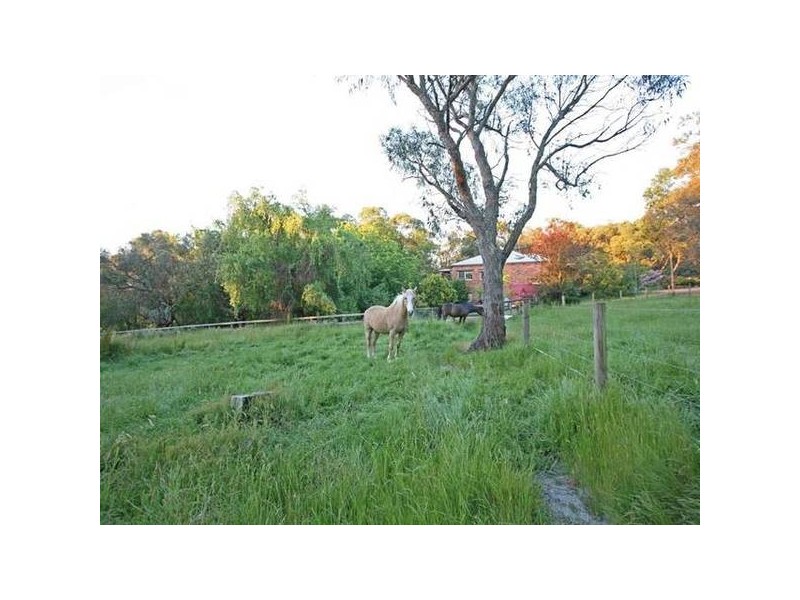 29 Sugarloaf Road, Beaconsfield Upper VIC 3808