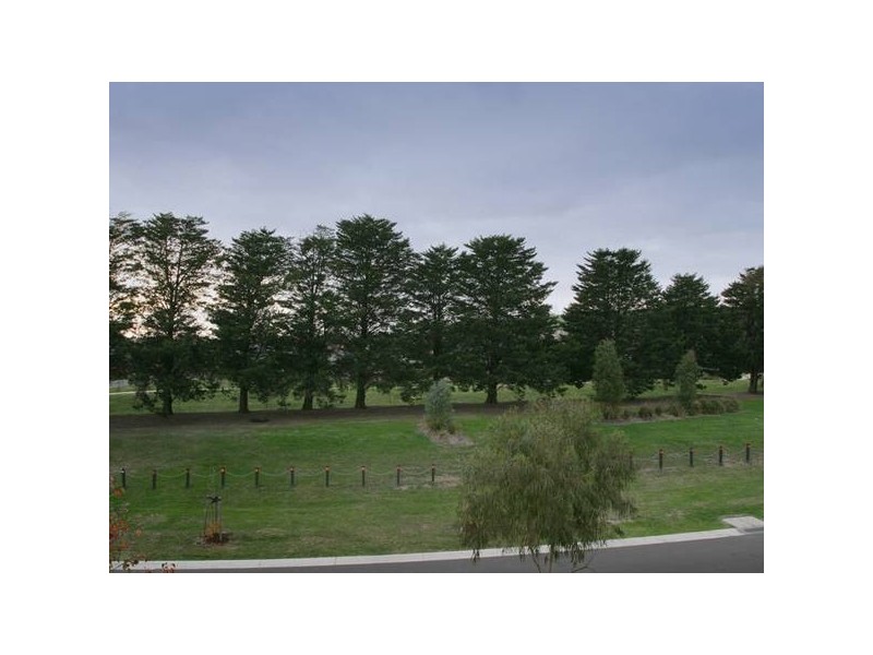 3 Brookfield Court, Berwick VIC 3806