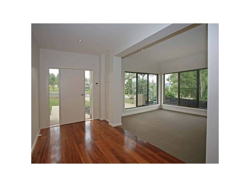 1/114 Brisbane Street, Berwick VIC 3806