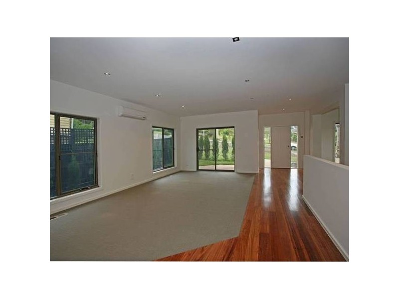 1/114 Brisbane Street, Berwick VIC 3806