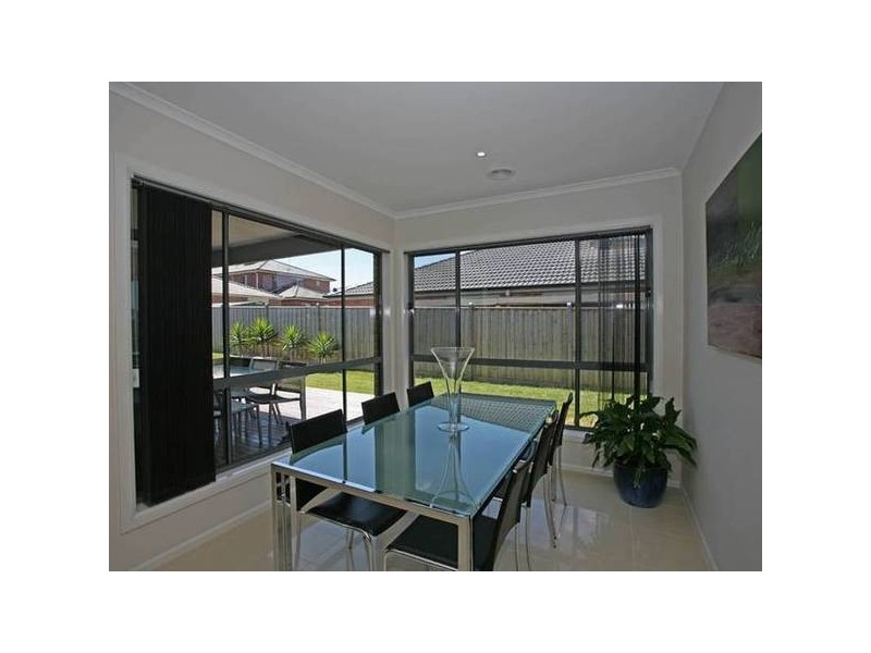 9 Eva Florence Way, Narre Warren South VIC 3805