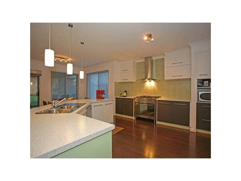 26 Hobart Avenue, Berwick VIC 3806