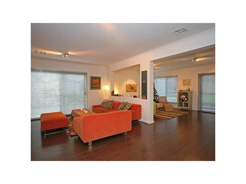 26 Hobart Avenue, Berwick VIC 3806