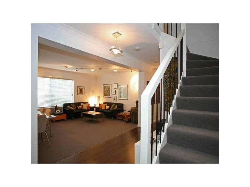 26 Hobart Avenue, Berwick VIC 3806