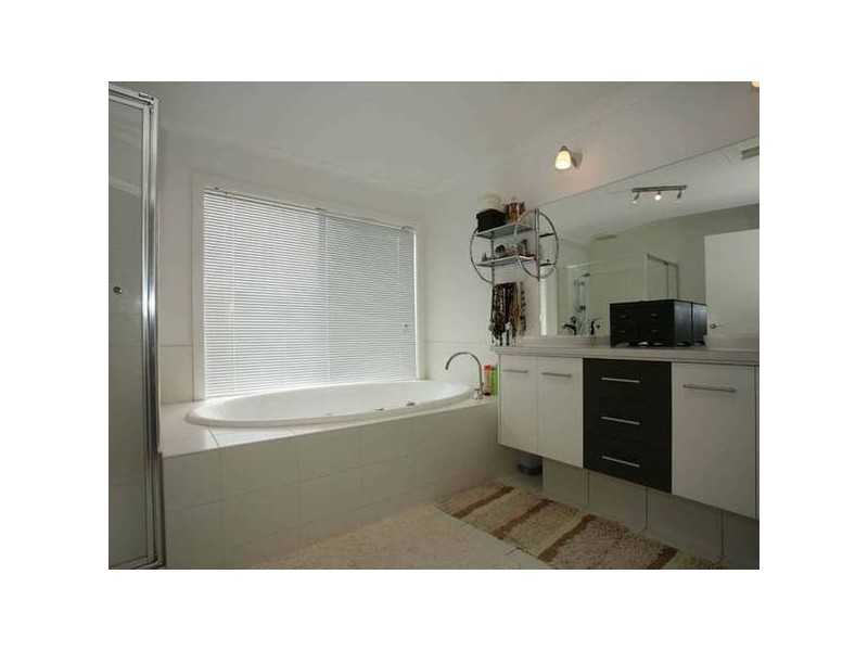 26 Hobart Avenue, Berwick VIC 3806