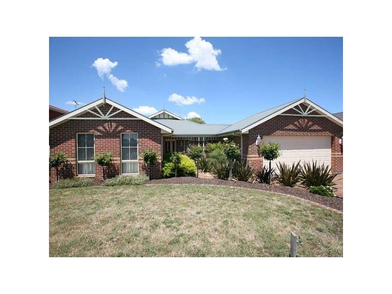 28 Sanctuary Way, Beaconsfield VIC 3807