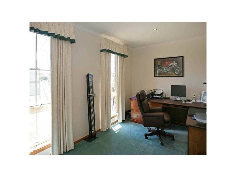 28 Sanctuary Way, Beaconsfield VIC 3807