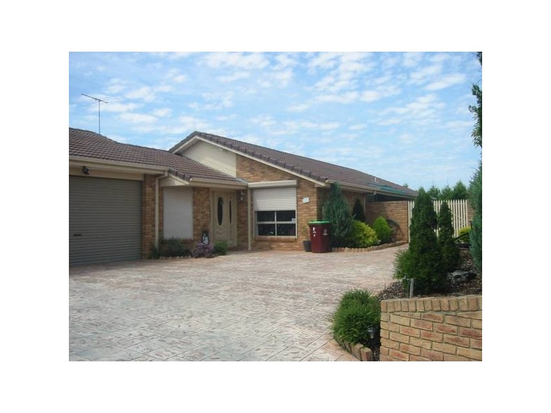 2 Montgomery Court, Narre Warren South VIC 3805