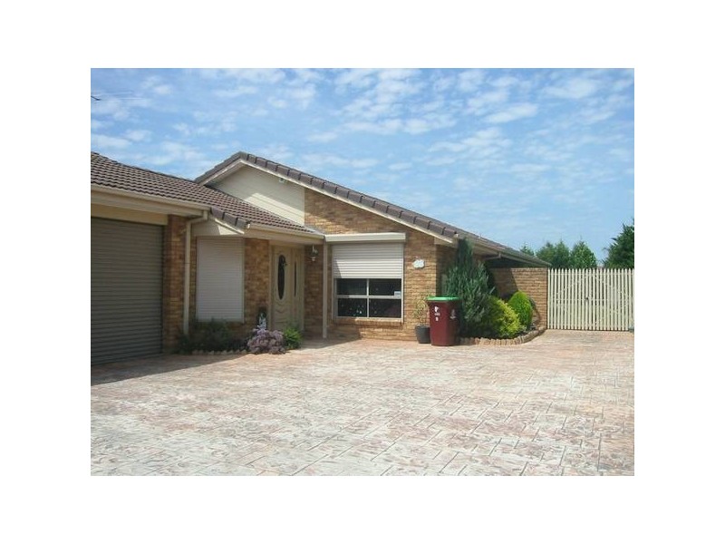 2 Montgomery Court, Narre Warren South VIC 3805