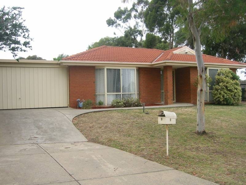 9 Jericho Court, Berwick VIC 3806