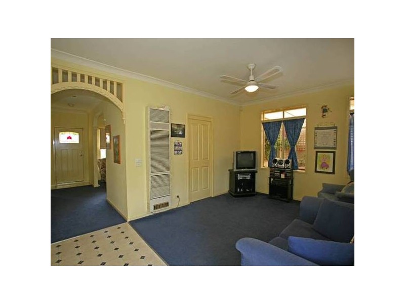 9 Brookfield Court, Berwick VIC 3806