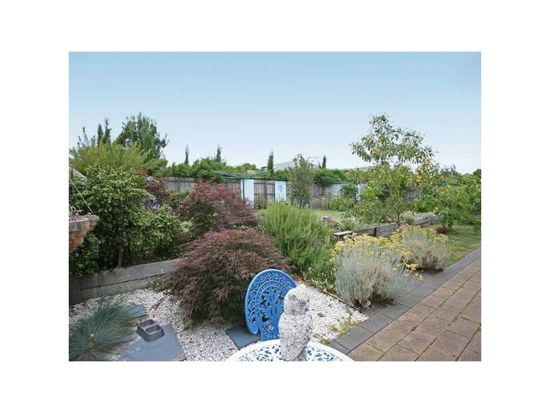 9 Brookfield Court, Berwick VIC 3806