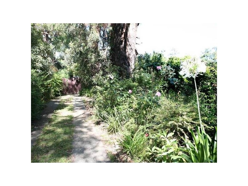 7 Paul Grove, Beaconsfield Upper VIC 3808