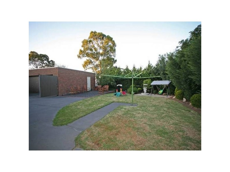 10 Hair Court, Beaconsfield VIC 3807
