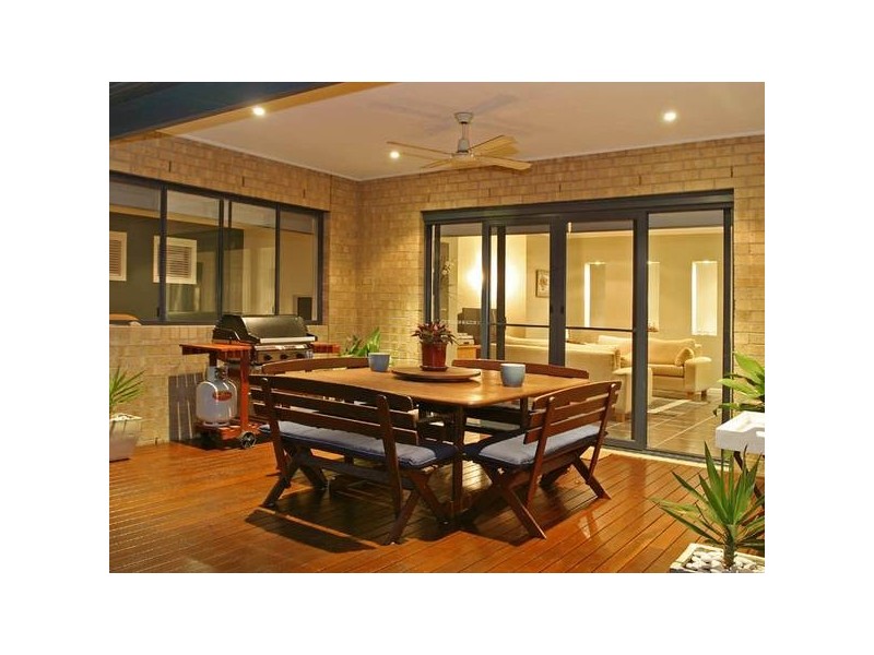 13 Sunhill Way, Berwick VIC 3806