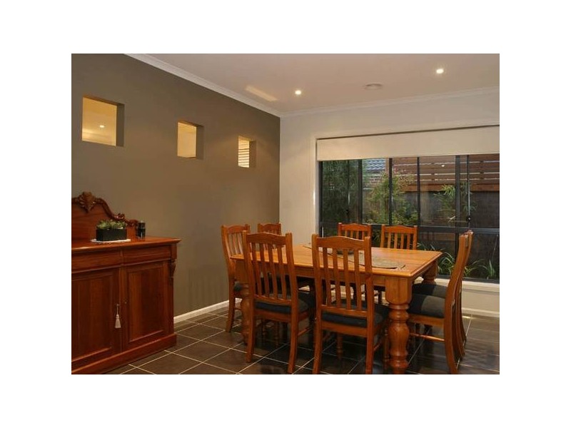 13 Sunhill Way, Berwick VIC 3806