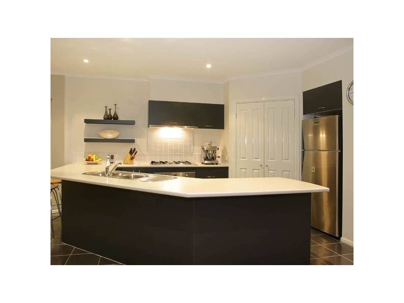 13 Sunhill Way, Berwick VIC 3806