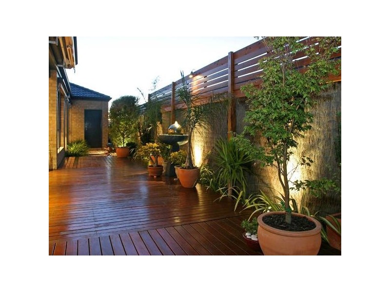 13 Sunhill Way, Berwick VIC 3806