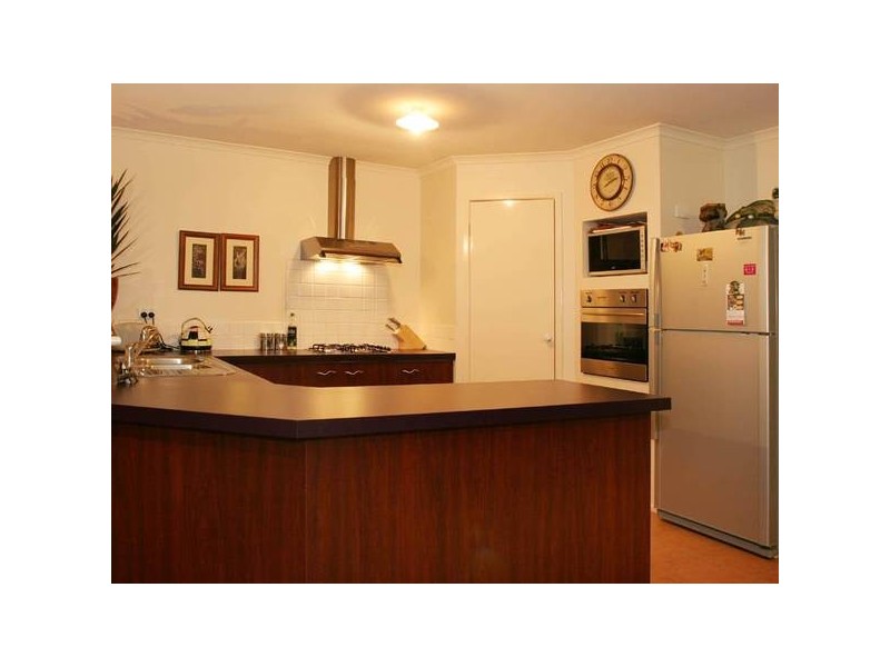 11 Edgbaston Circuit, Berwick VIC 3806