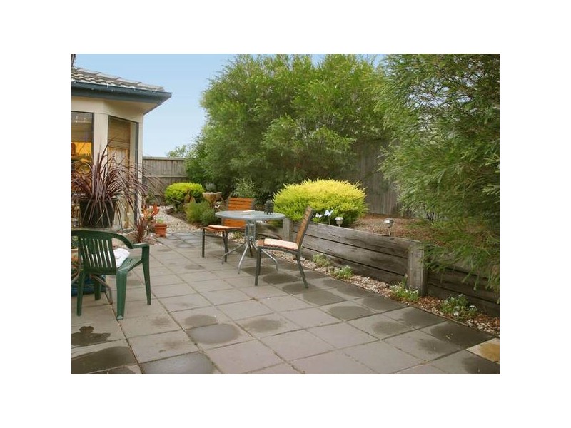 11 Edgbaston Circuit, Berwick VIC 3806