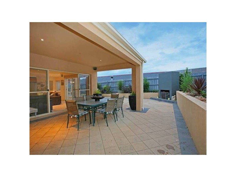 29 Grange Circuit, Beaconsfield VIC 3807
