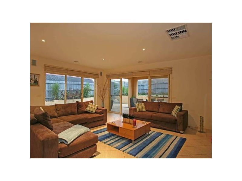 29 Grange Circuit, Beaconsfield VIC 3807
