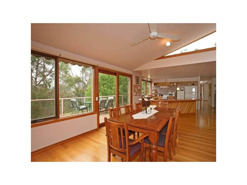 13 Knapton Avenue, Beaconsfield Upper VIC 3808