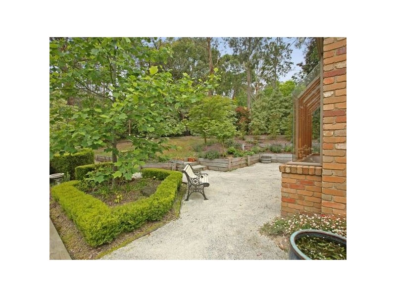 13 Knapton Avenue, Beaconsfield Upper VIC 3808