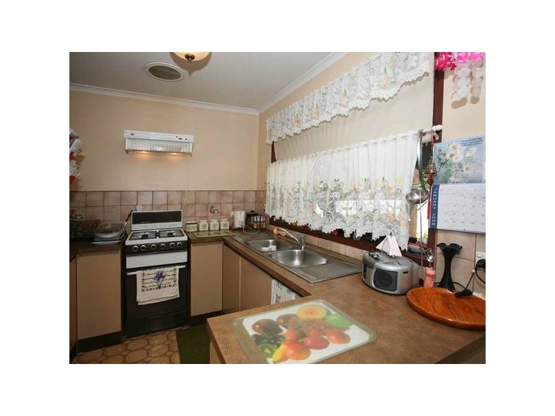 23 Collins Crescent, Berwick VIC 3806