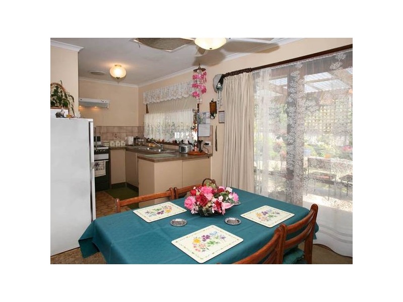 23 Collins Crescent, Berwick VIC 3806