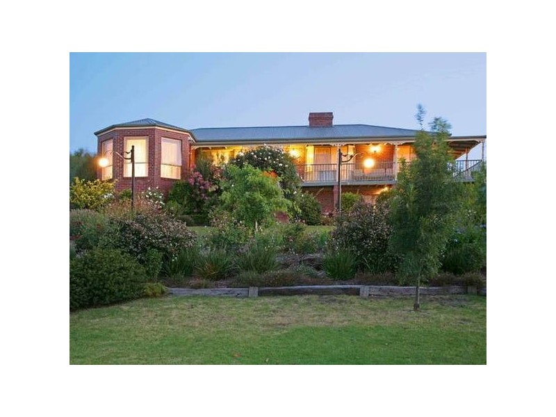 28 John Joseph Court, Narre Warren North VIC 3804