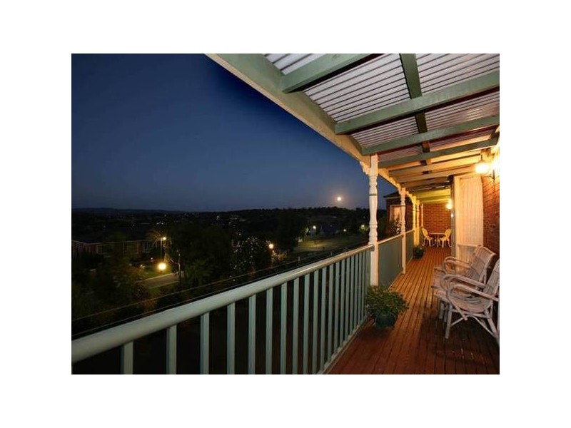 28 John Joseph Court, Narre Warren North VIC 3804