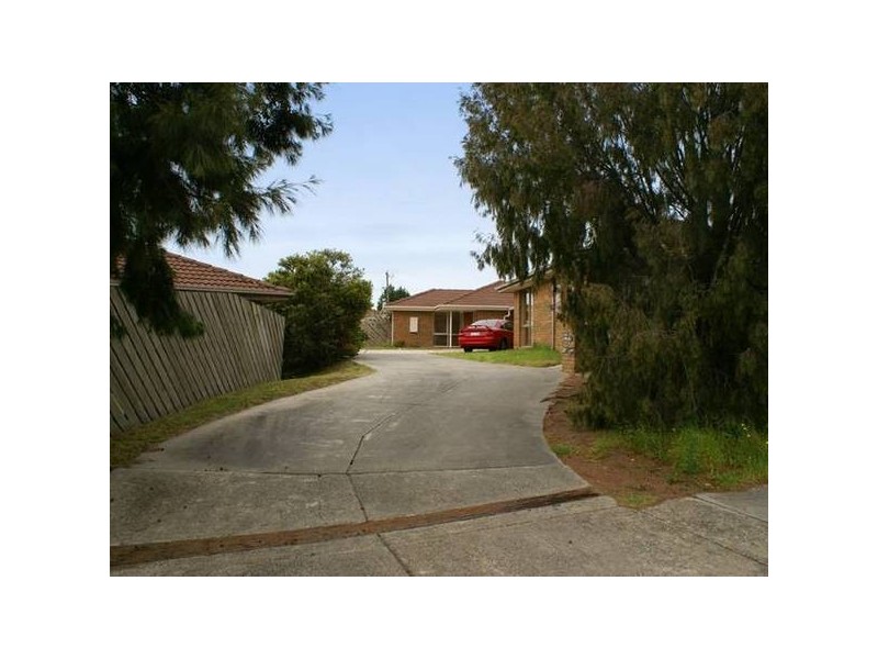 2/3 Wallowa Crescent, Narre Warren VIC 3805