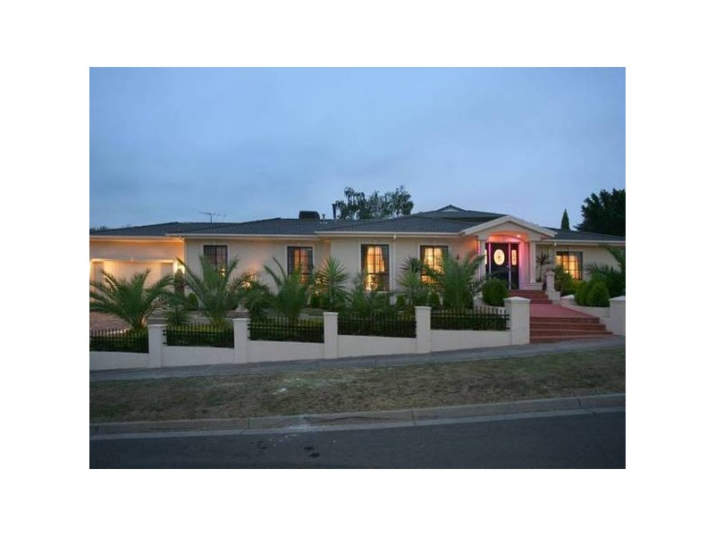 22 Telford Drive, Berwick VIC 3806