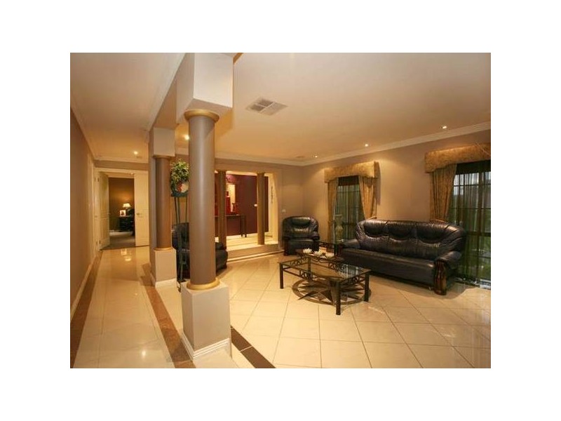 22 Telford Drive, Berwick VIC 3806