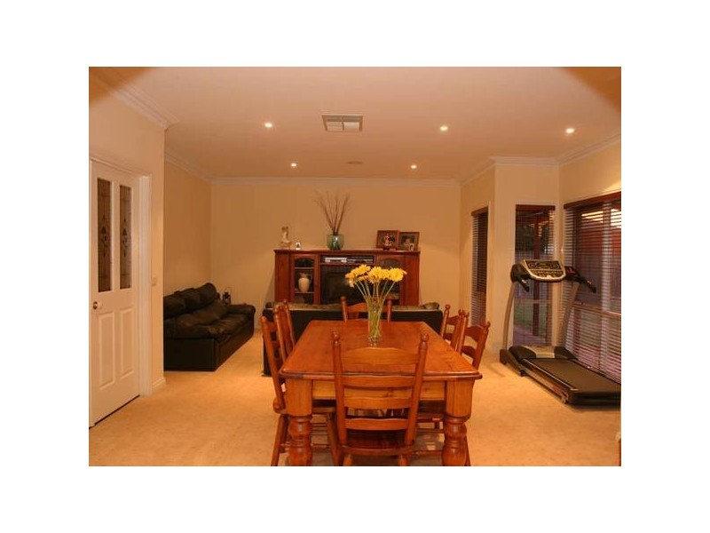 21 Jesse Court, Narre Warren North VIC 3804