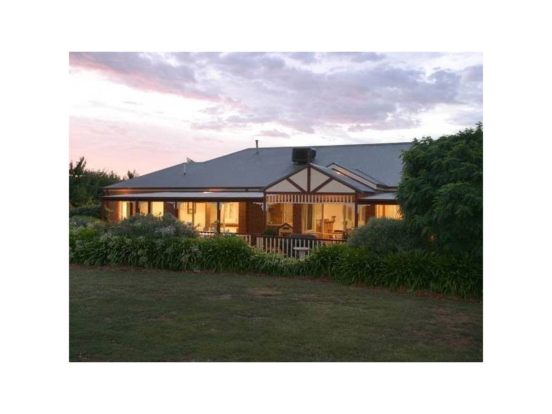 21 Jesse Court, Narre Warren North VIC 3804