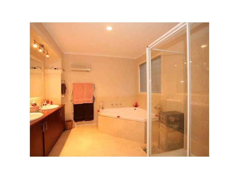 9 Parramatta Place, Berwick VIC 3806