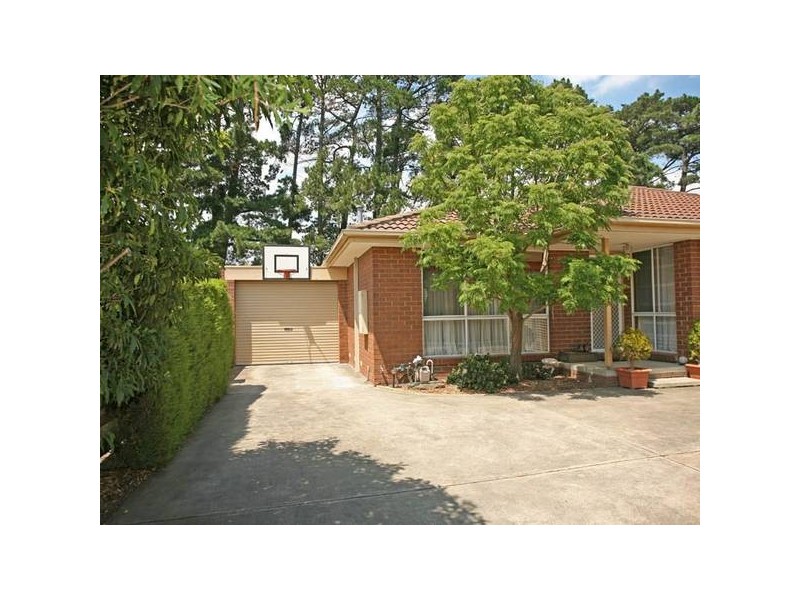 2/37 Ravensthorpe Crescent, Narre Warren VIC 3805